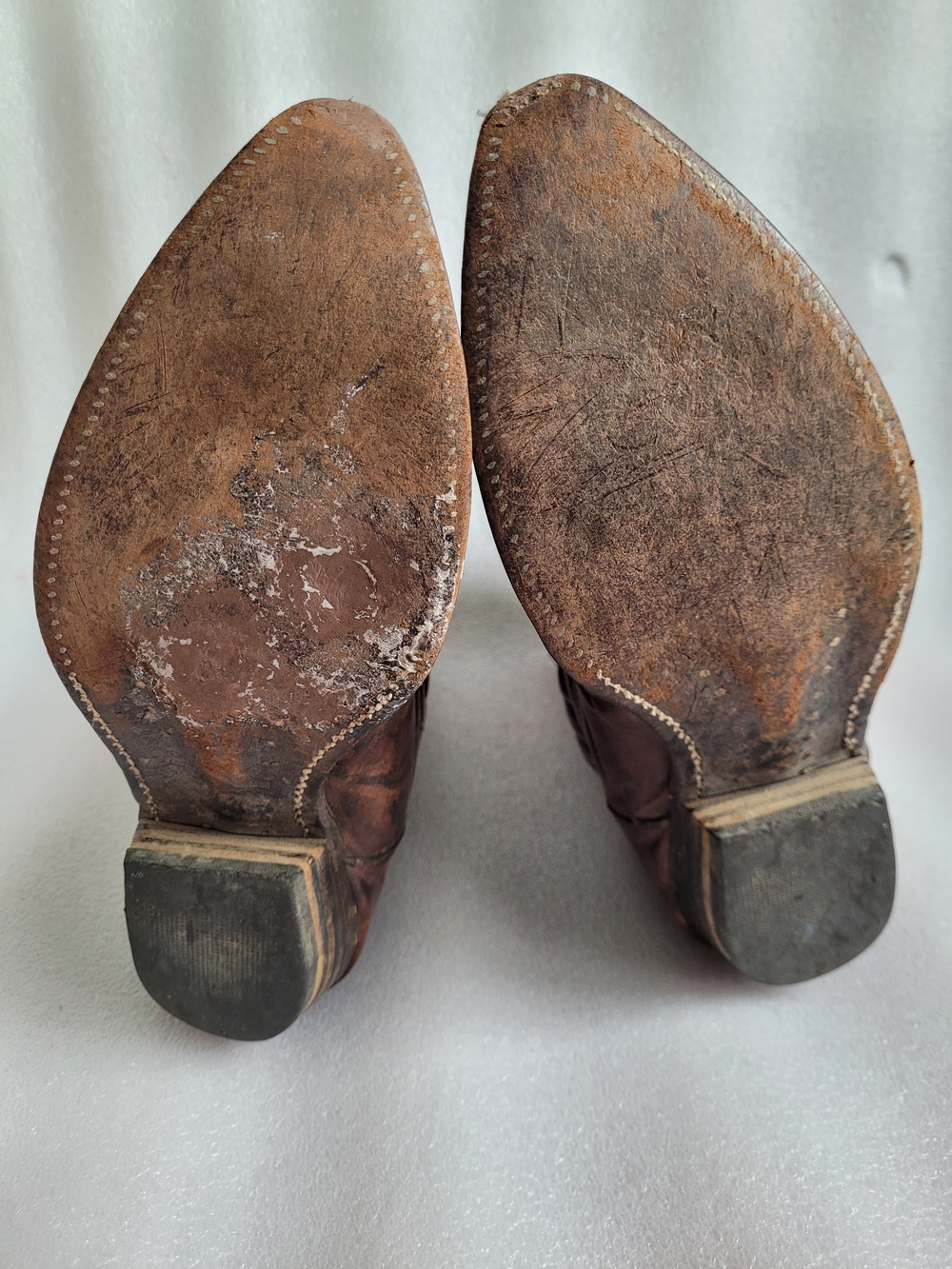 Vintage Brown Leather Cowboy Boots with Stitch Detail - Picture 10 of 13
